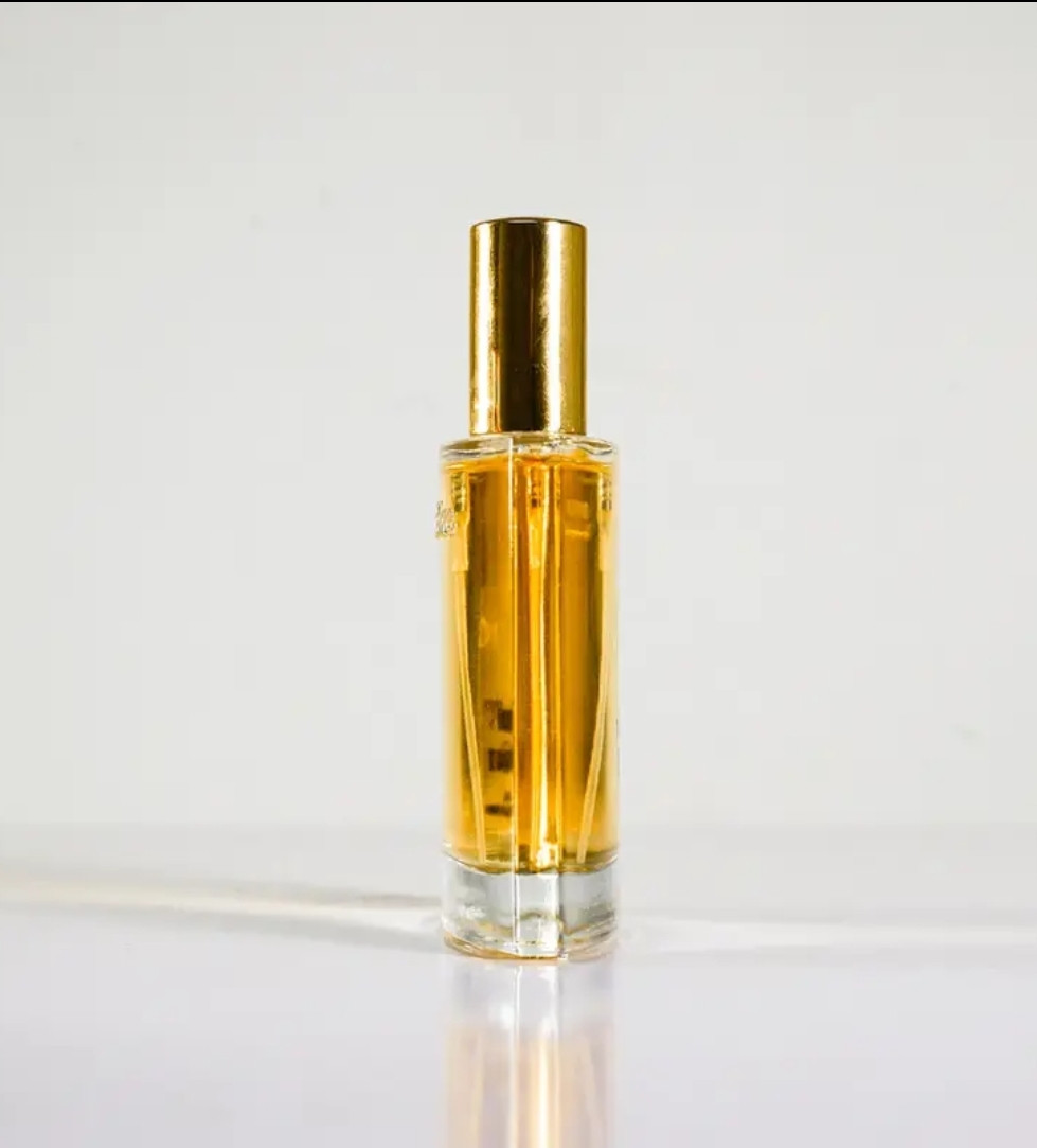 Identical Fantassia Perfume